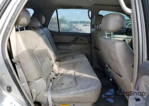 2004 Toyota Sequoia Sr5 from USA, damaged, VIN 5TDZT34A14S232578